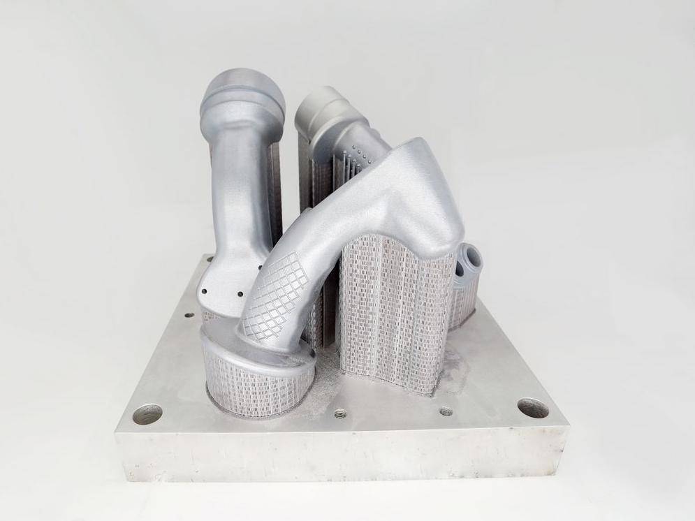 Metal 3d-printed part with support by Eplus3D